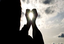 孔帕尼：边后卫位置我们有几个选择，未来几周博伊会得到时间.